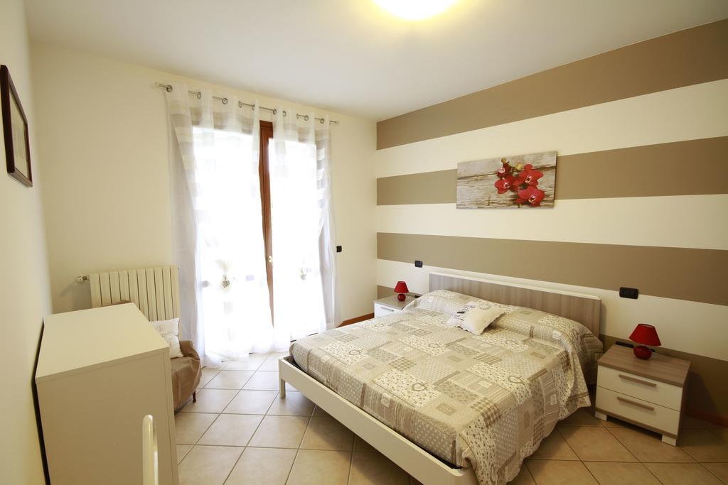 Apartmán Luminoso Trilocale Con Piscina E Giardino Privato Desenzano del Garda Exteriér fotografie