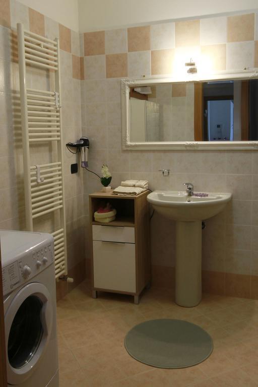 Apartmán Luminoso Trilocale Con Piscina E Giardino Privato Desenzano del Garda Exteriér fotografie