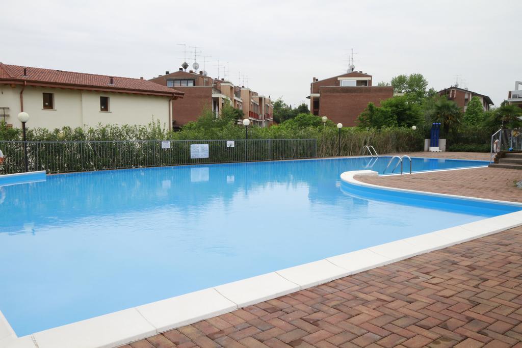 Apartmán Luminoso Trilocale Con Piscina E Giardino Privato Desenzano del Garda Exteriér fotografie