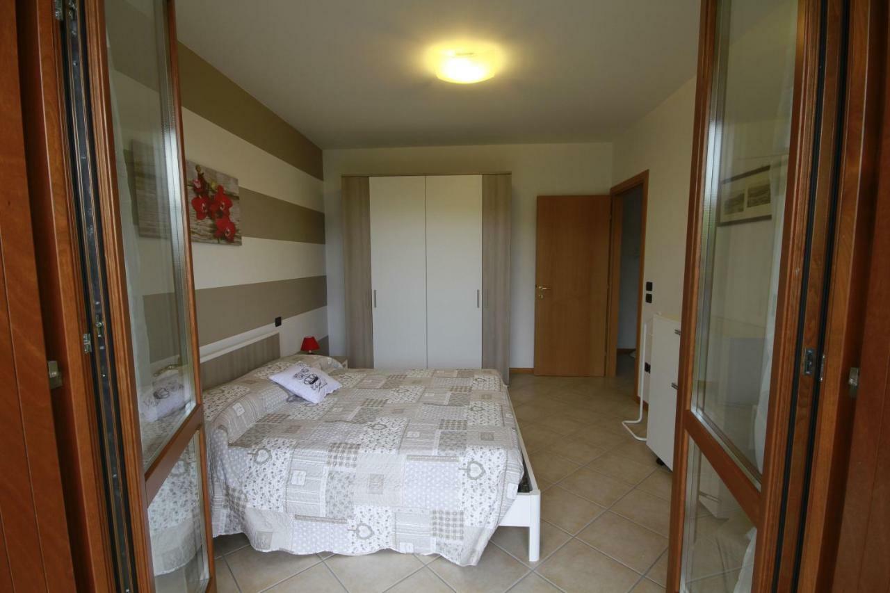 Apartmán Luminoso Trilocale Con Piscina E Giardino Privato Desenzano del Garda Exteriér fotografie