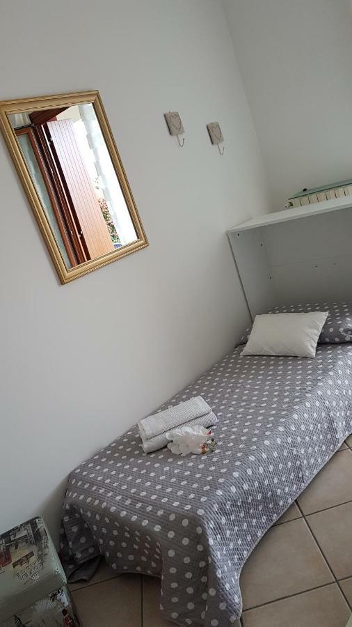 Apartmán Luminoso Trilocale Con Piscina E Giardino Privato Desenzano del Garda Exteriér fotografie